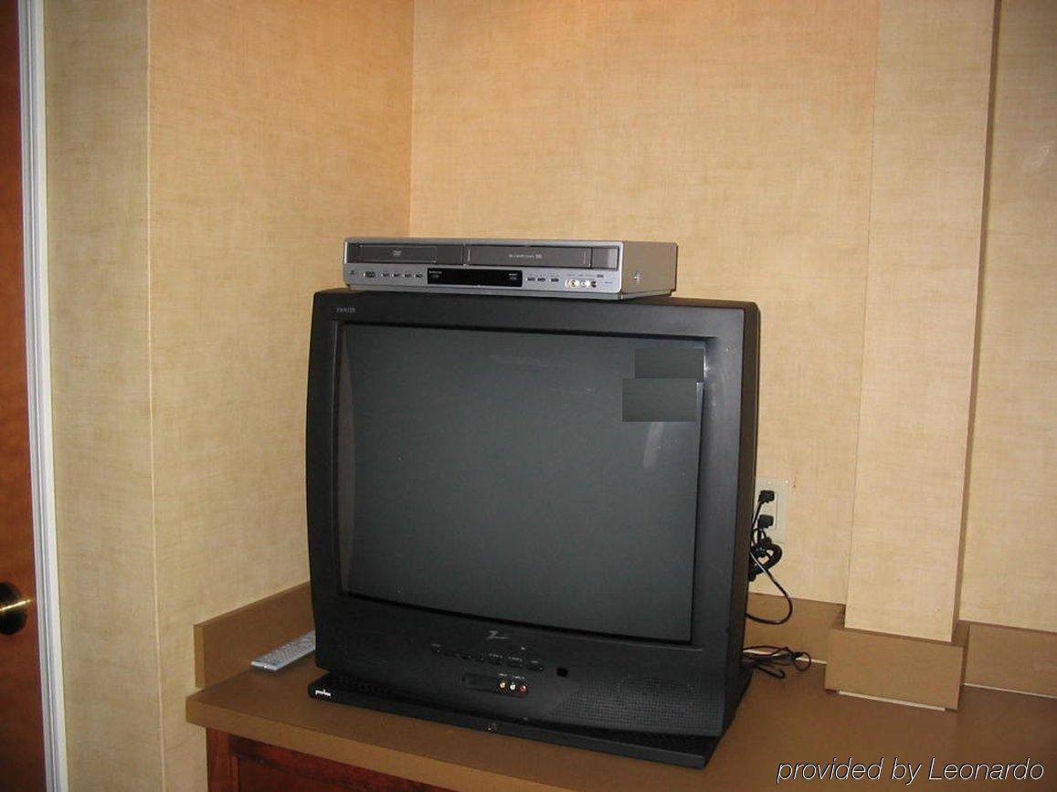 Holiday Inn Express Hotel & Suites Laurinburg By Ihg Номер фото