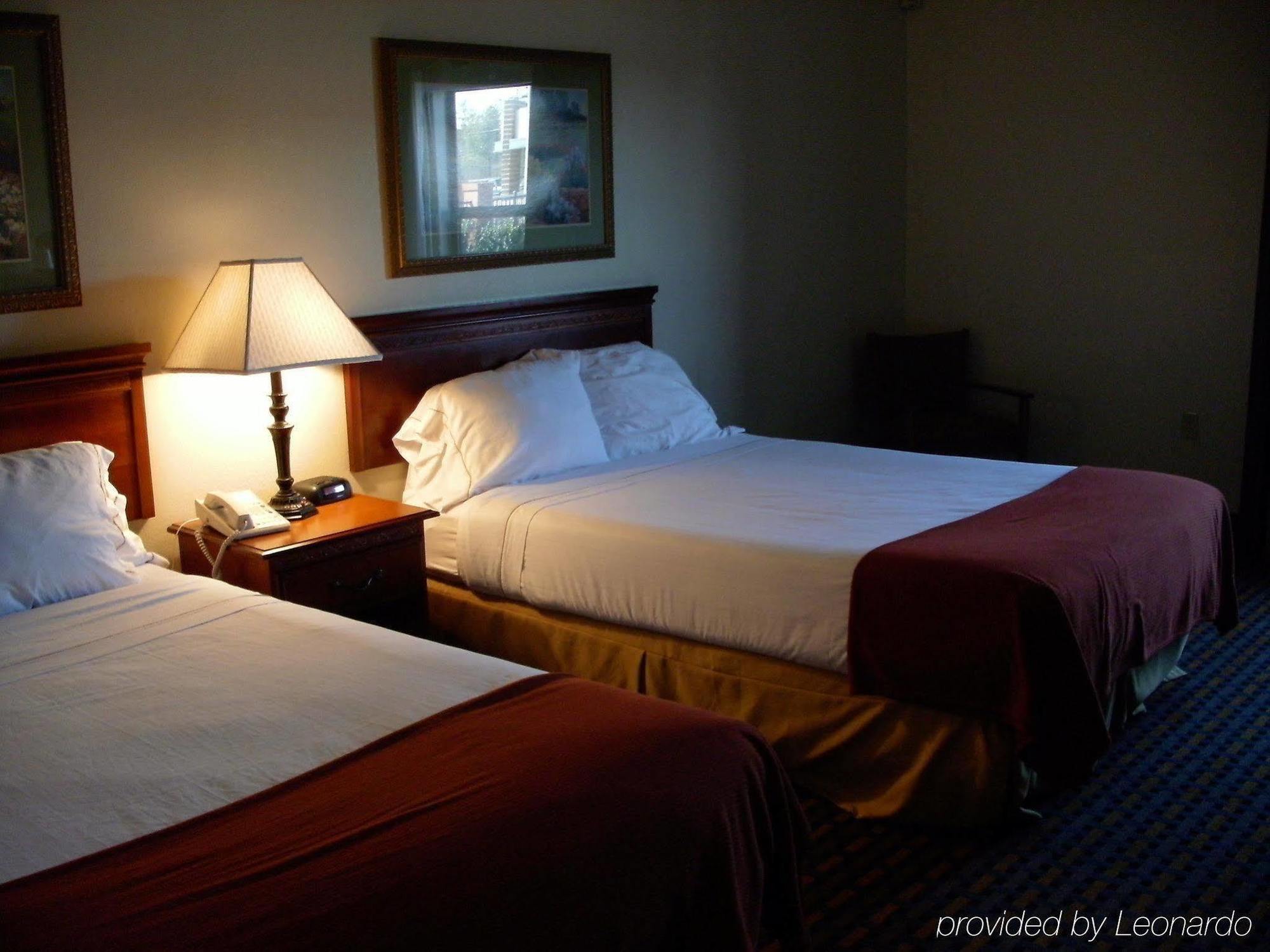 Holiday Inn Express Hotel & Suites Laurinburg By Ihg Экстерьер фото